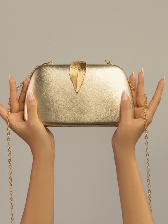 Gold Dust – The Glimmer Essential